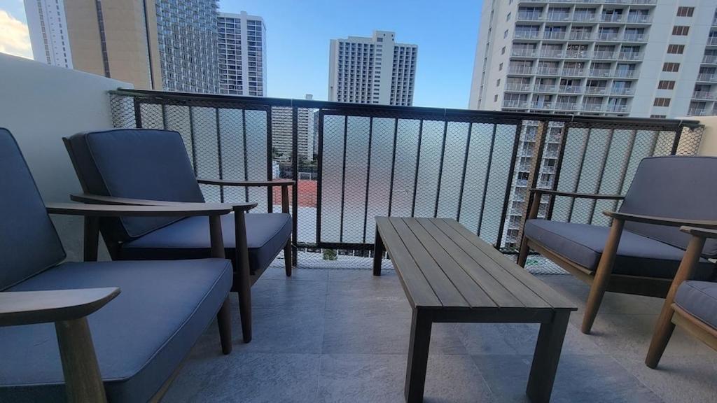 Waikiki Condo 2 Bedrooms 2 Bathrooms With 1 Free Parking Space Honolulu Eksteriør billede
