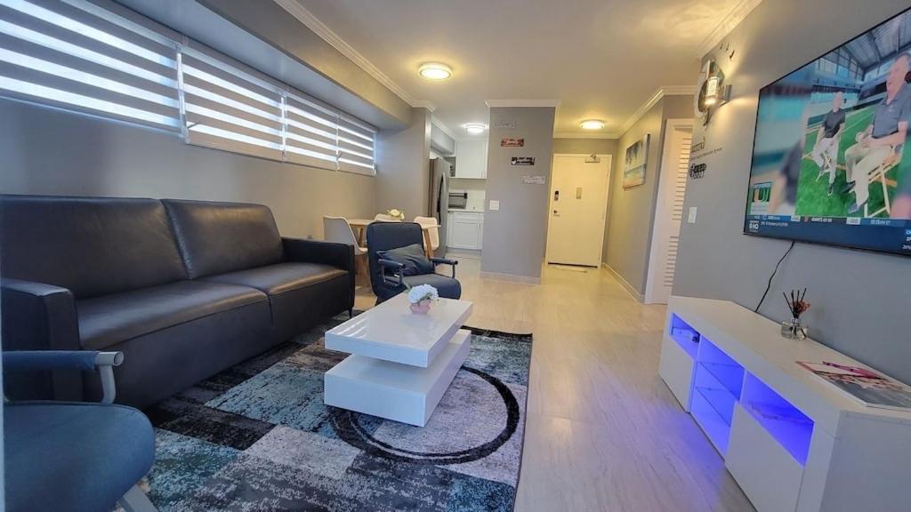 Waikiki Condo 2 Bedrooms 2 Bathrooms With 1 Free Parking Space Honolulu Eksteriør billede