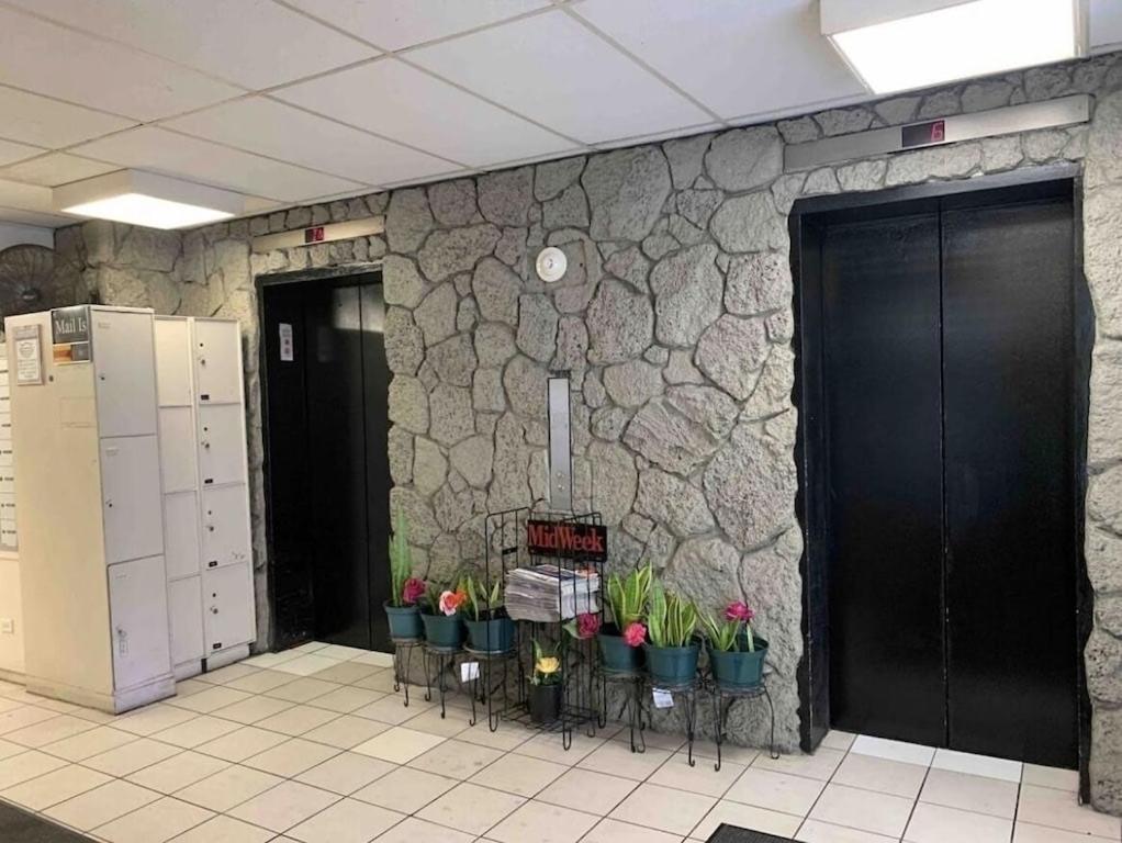 Waikiki Condo 2 Bedrooms 2 Bathrooms With 1 Free Parking Space Honolulu Eksteriør billede